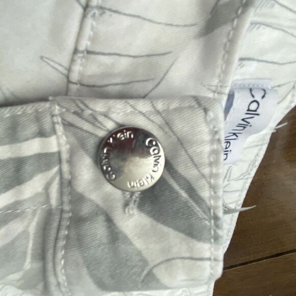 Calvin Klein Gray Printed Cotton Straight Ankle Jeans Women's Size 4 Used - Picture 10 of 16